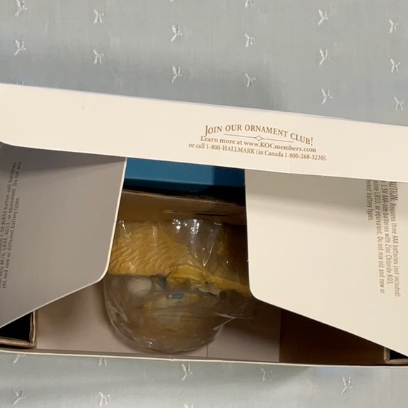 Hallmark Keepsake Interactive Ornament and Storybook Set A Gift for the Baby - Picture 4 of 8